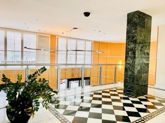 Building Photo - 6770 Indian Creek Dr