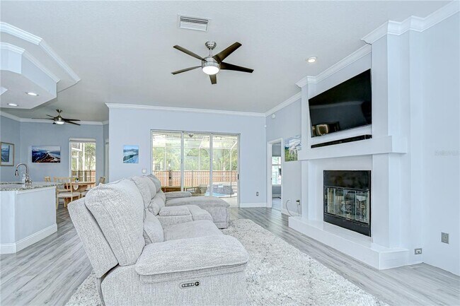 Building Photo - 9813 Woodbay Dr