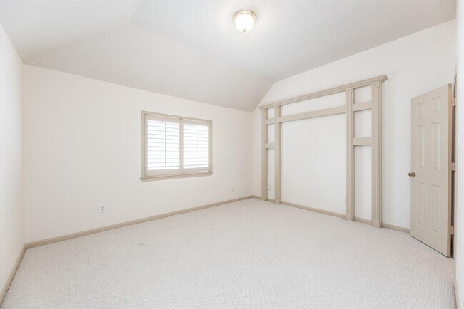 Building Photo - 17826 Island Spring Ln