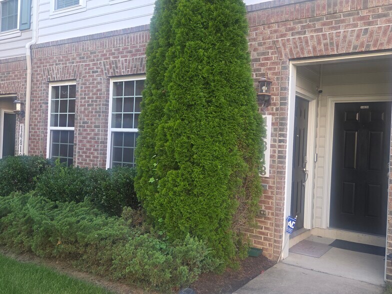 Building Photo - 14818 Mason Creek Cir