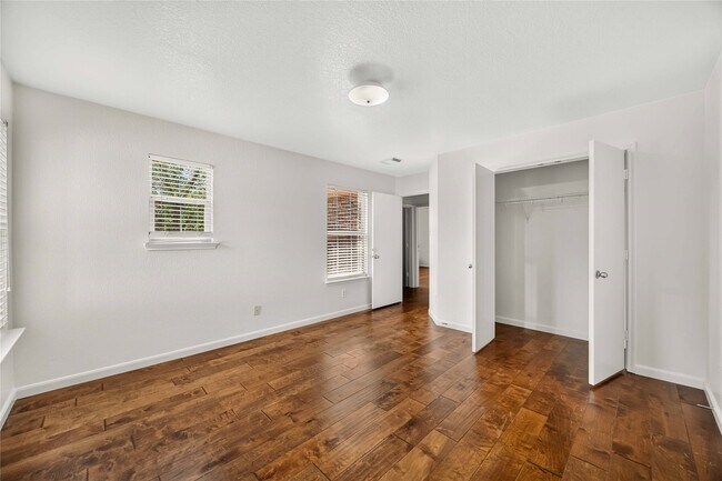 Building Photo - 14123 Autumn Ridge Trail Dr