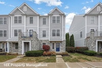 Building Photo - 1442 Bloomington Blvd