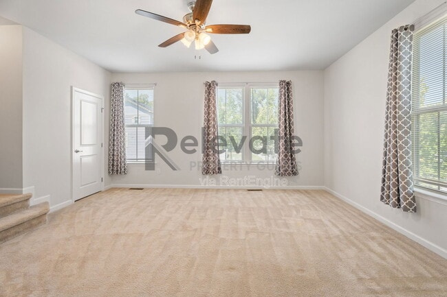 Building Photo - 4223 New Hermitage Dr