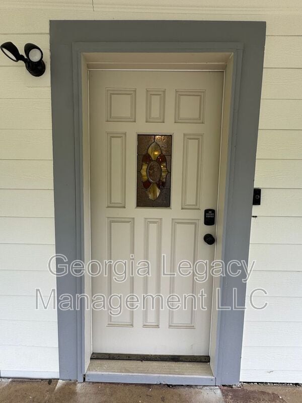 Building Photo - 185 S Rocksprings St