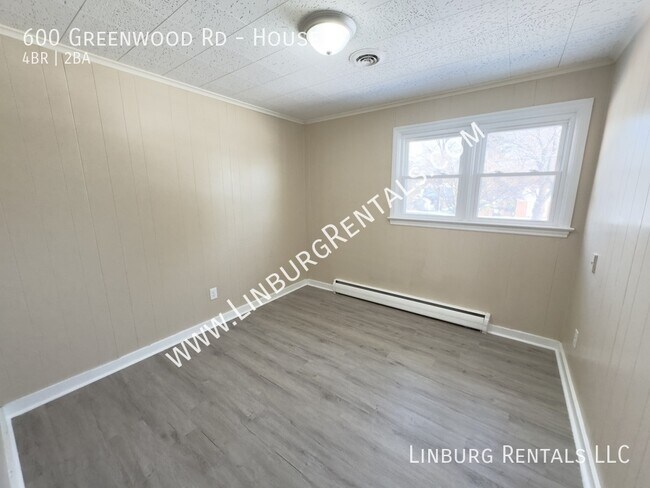 Building Photo - 600 Greenwood Rd