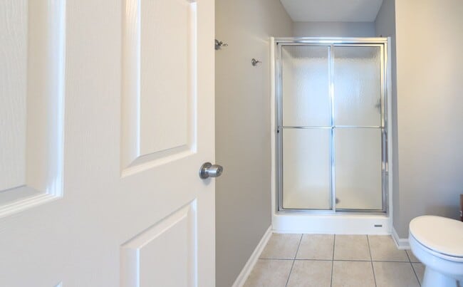 Building Photo - Maintenance-Free Condo Living in South Ann Arbor