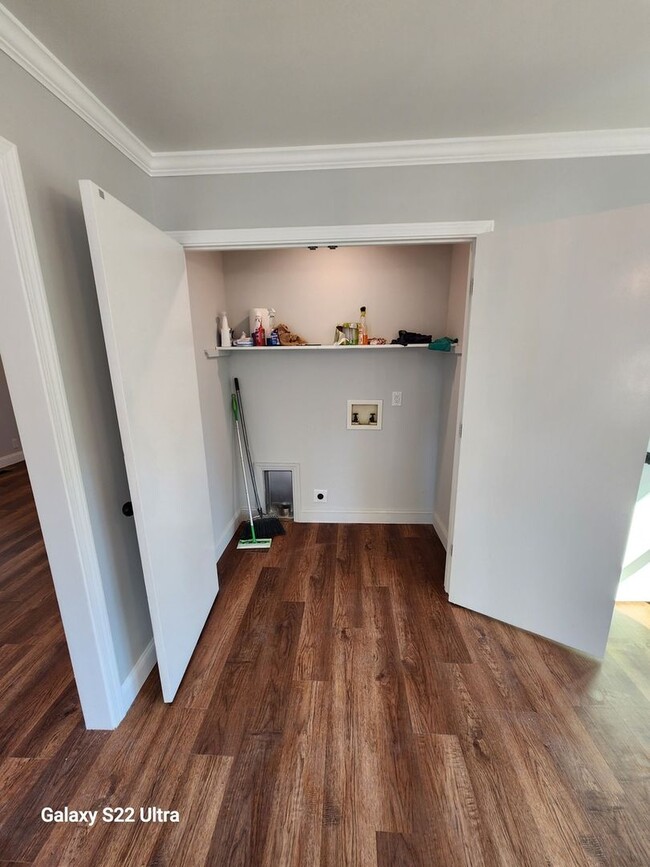 Building Photo - Charming 3BR Refurbished House in Gastonia