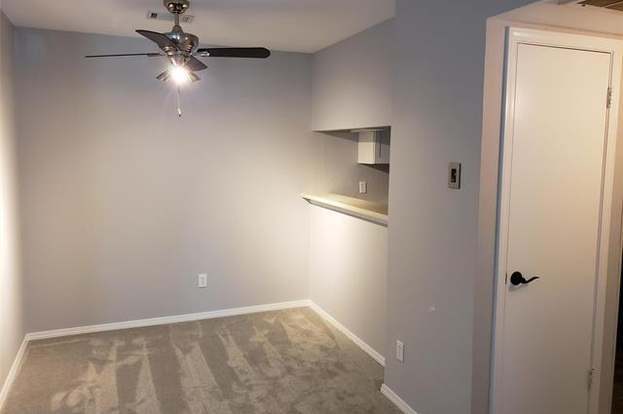 Building Photo - 18333 Roehampton Dr