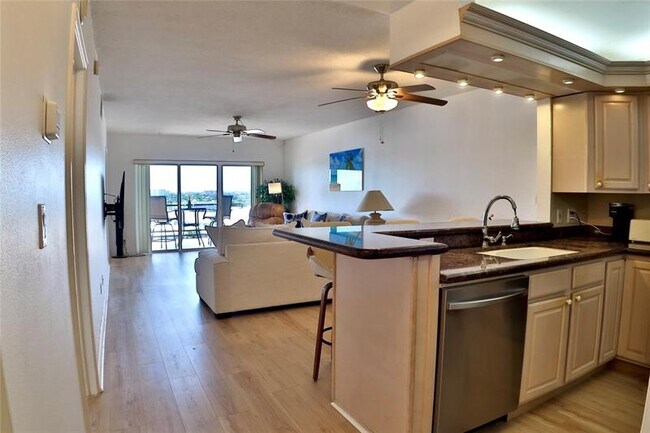 Building Photo - 1500 S Ocean Blvd
