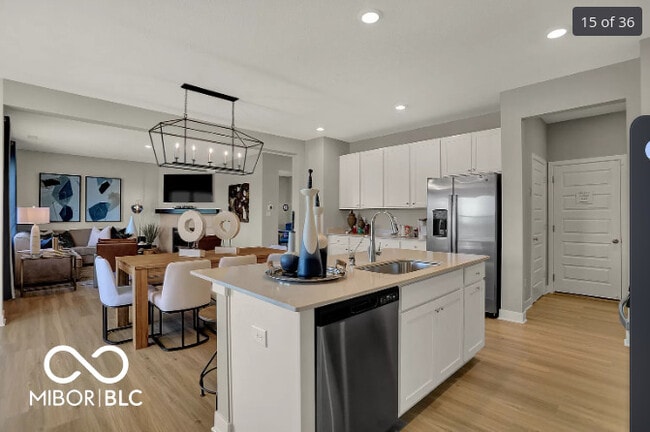 Building Photo - 1104 Sunderland Dr