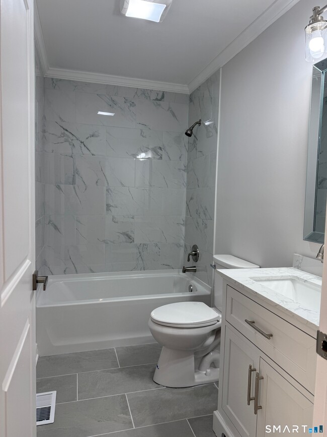 Building Photo - 37 Brainerd Rd