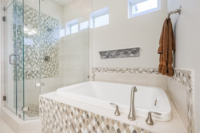 Building Photo - 809 Leavenworth Ave