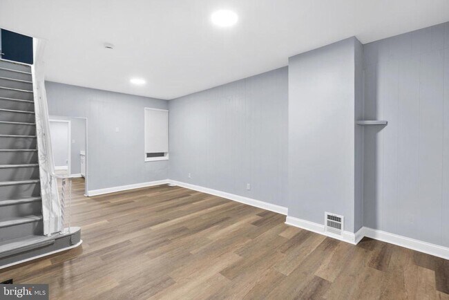 Building Photo - 3317 Kip St