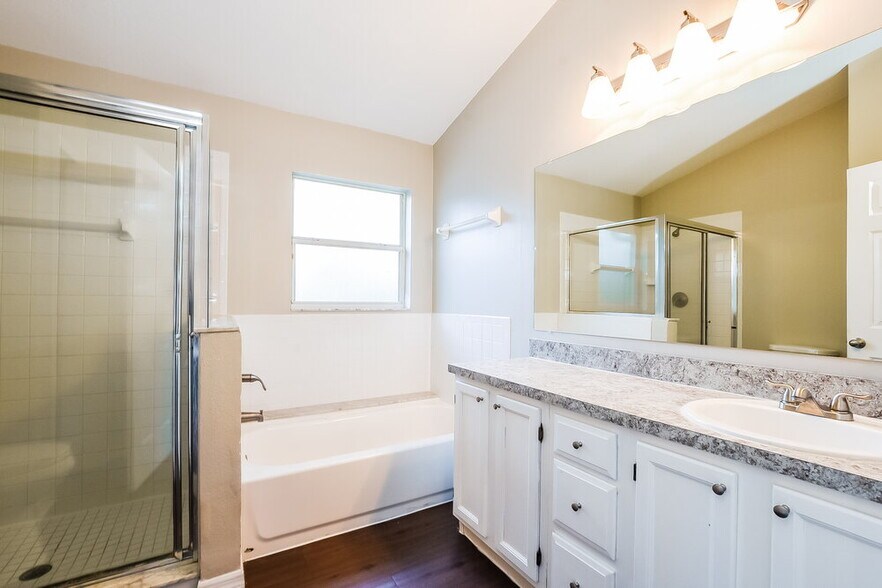 Building Photo - 15 S Cervidae Dr