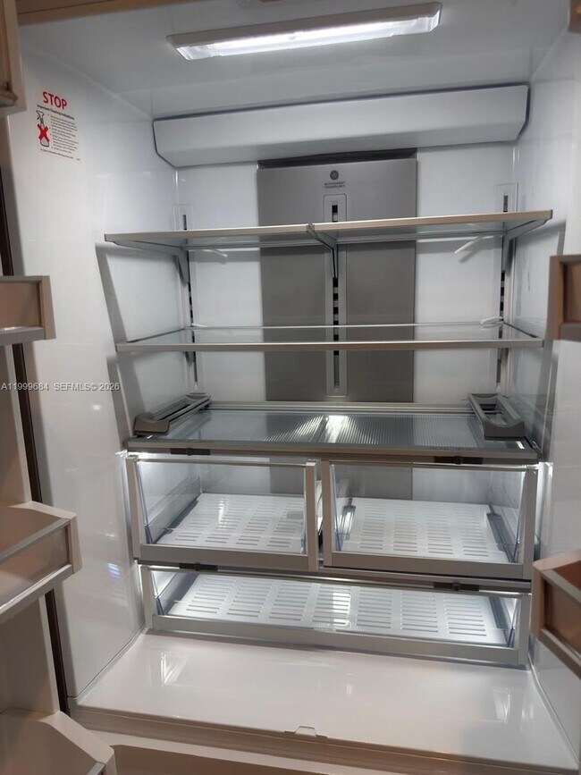 Building Photo - 77 SE 5th St