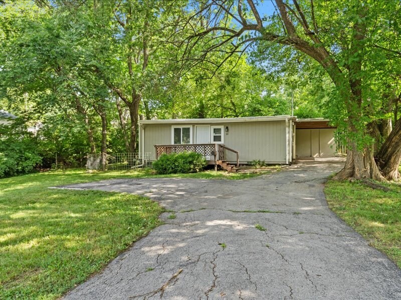 Building Photo - 10 W 98th St