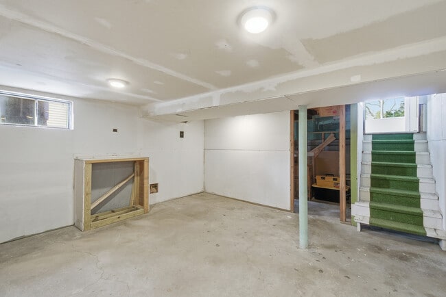 Building Photo - 2506 Rusty Dr