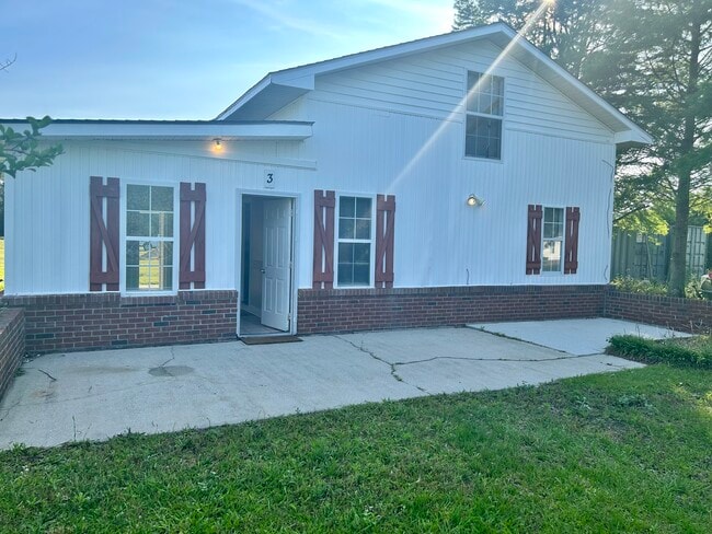 Primary Photo - 121 Old Freeman Rd