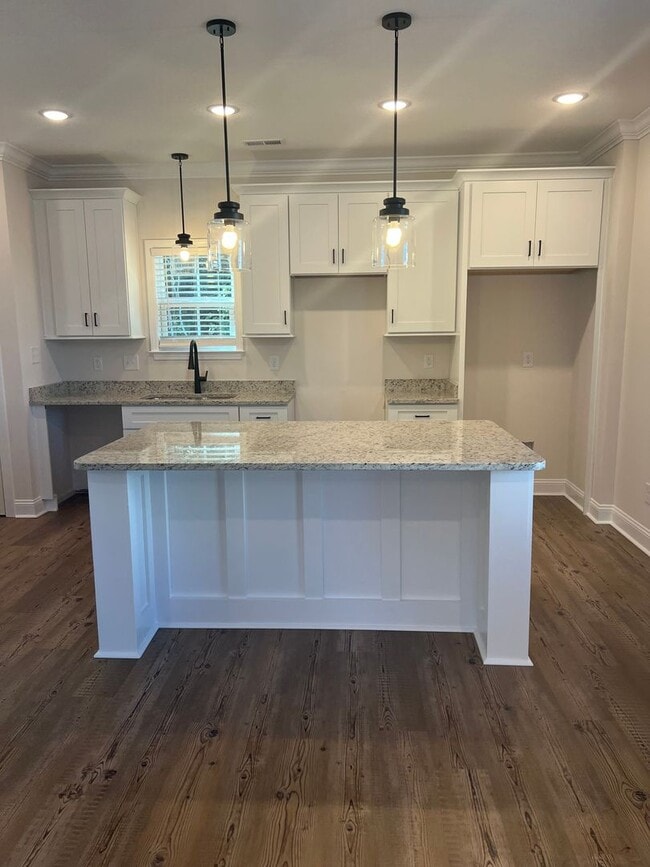 Building Photo - Brand New! No HOA!