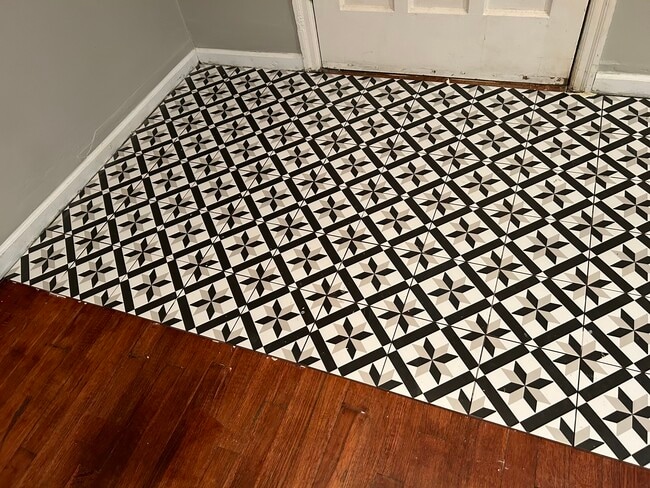 Building Photo - 5420 E 1st St N