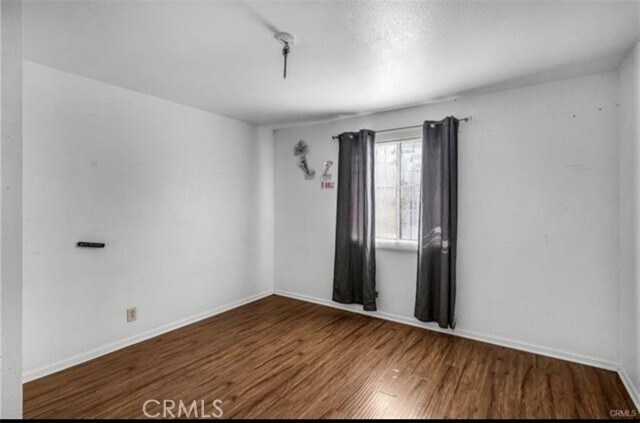 Building Photo - 822 E 87th Pl