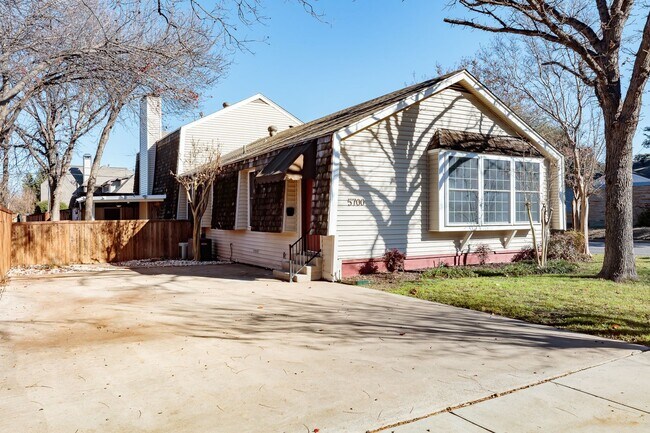 Building Photo - 5700 Pershing Ave