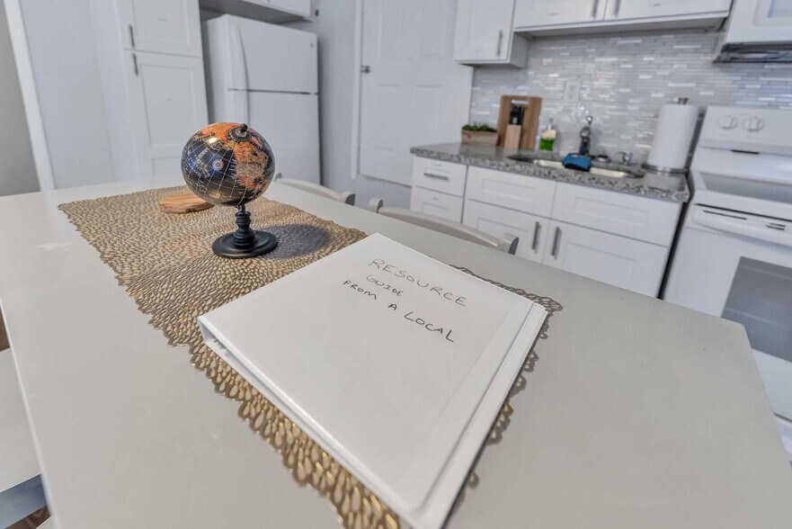 Building Photo - 3317 W St Conrad St