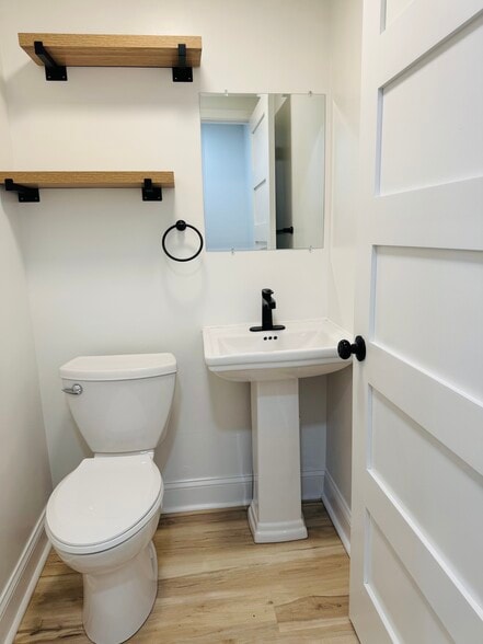 powder room - 12349 Boncrest Dr
