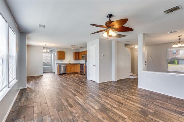 Building Photo - 2933 High Pointe Blvd