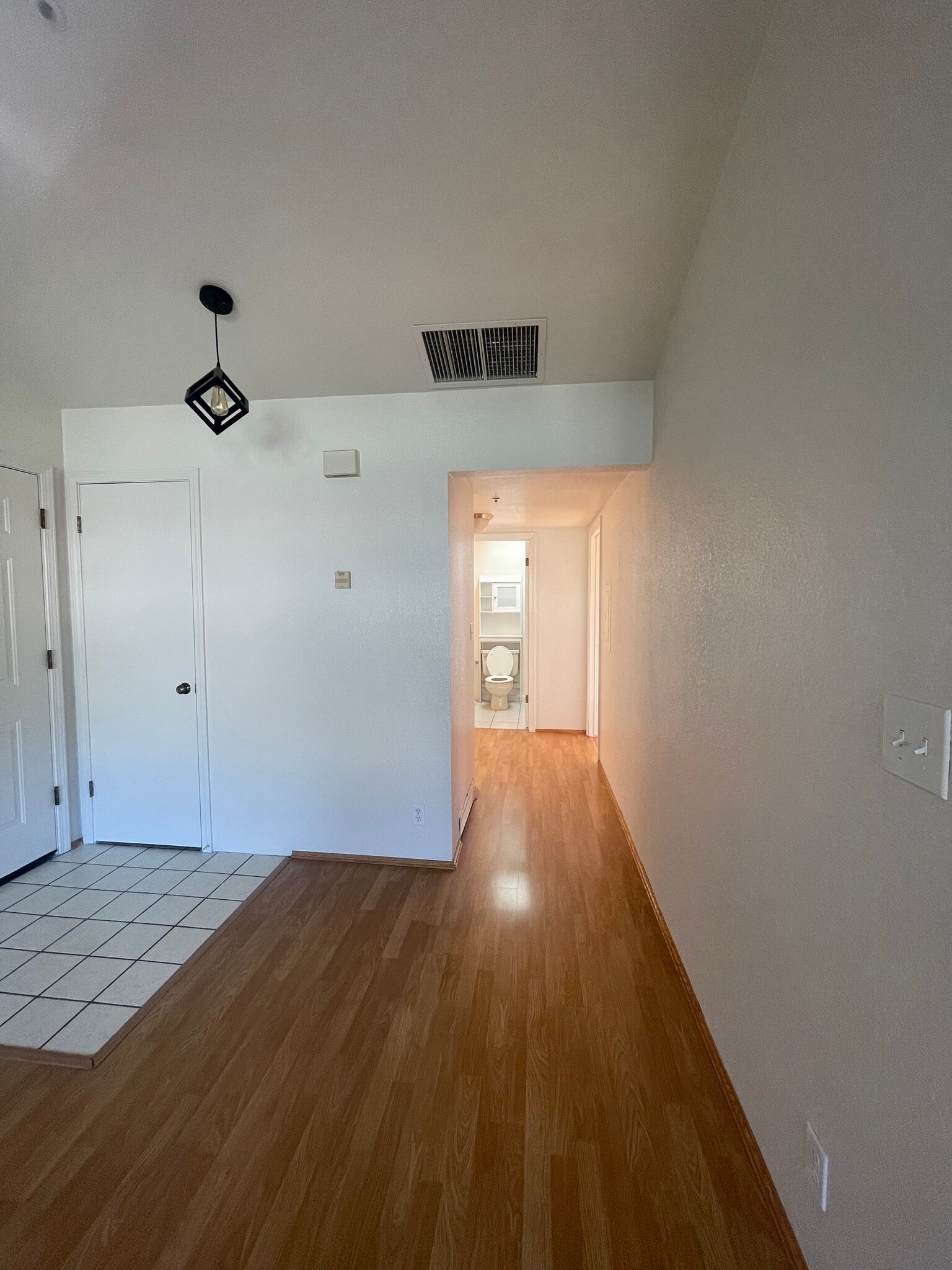 Building Photo - 1026 San Luis Cir