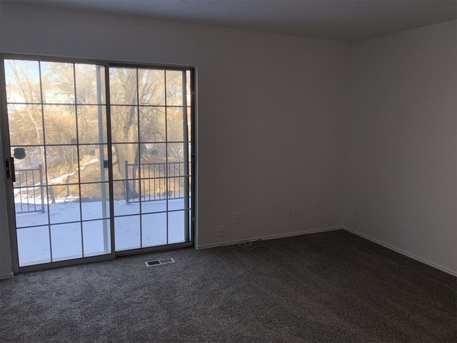 Building Photo - 519 E 3195 S