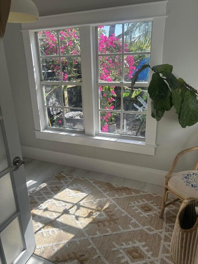 Building Photo - 820 30th St