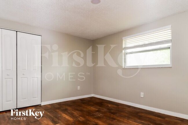 Building Photo - 6428 Ridge Crest Dr