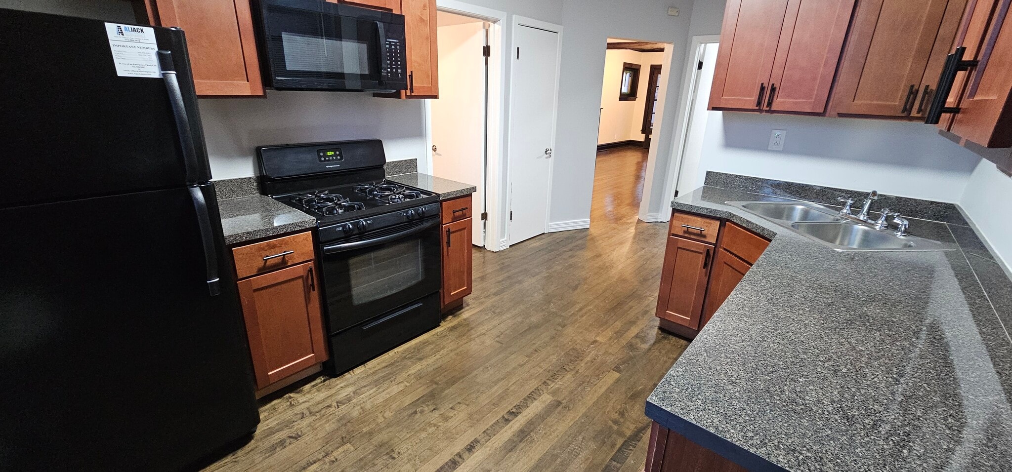 Building Photo - 3823 N Drake Ave