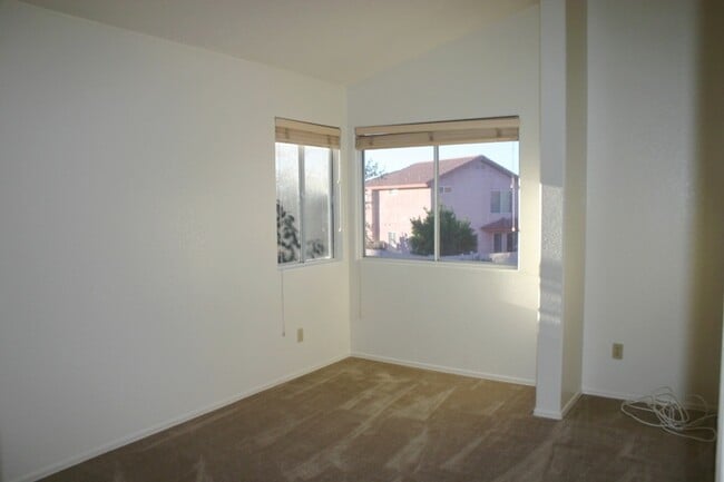 Building Photo - 3673 W Pony Trail