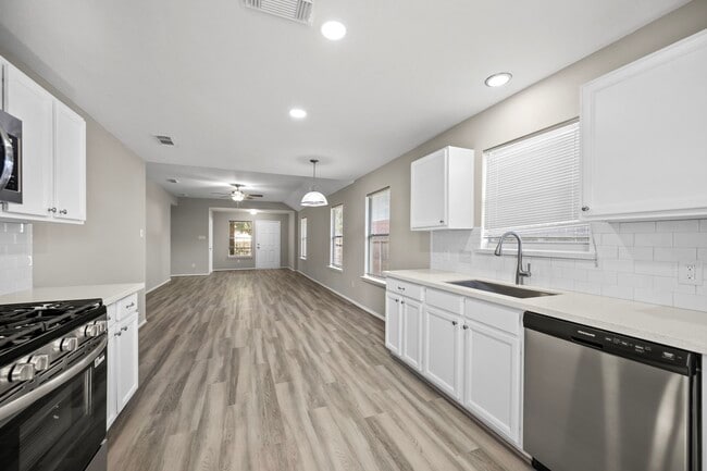 Building Photo - 8922 Aspen Trace Ln