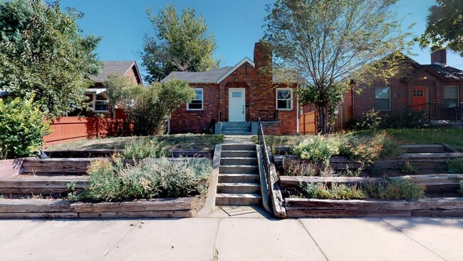 Building Photo - 3420 St Paul St