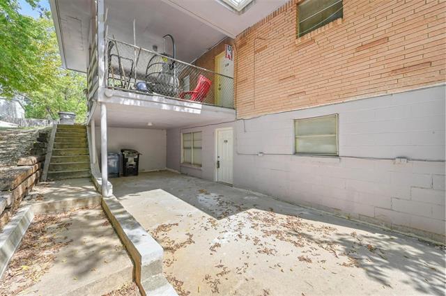 Building Photo - 120 E Monterey St