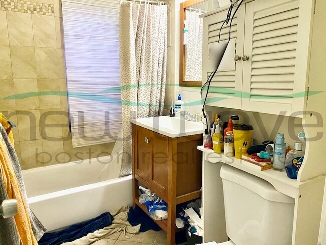 Building Photo - 4 Greenwich St