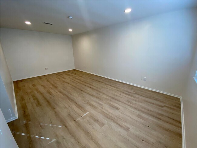 Building Photo - 2 N Waxberry Rd