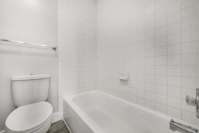 Building Photo - 11806 Arbor St