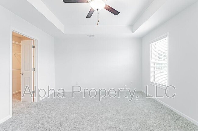 Building Photo - 409 Wards Creek Way