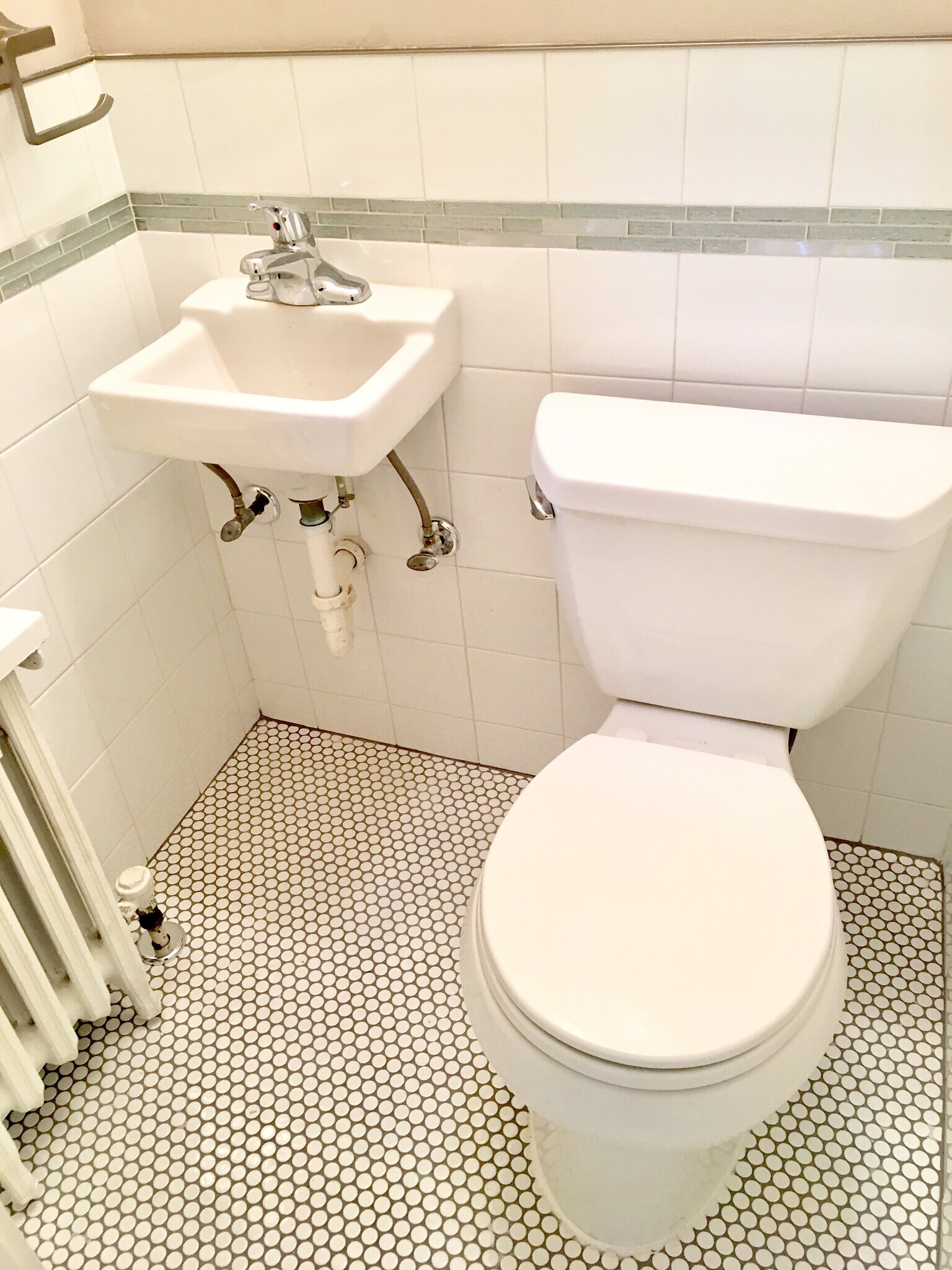 Building Photo - 2628 Traymore Rd