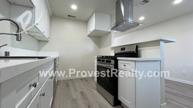 Building Photo - 13136 Navajo Rd