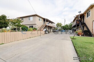 Building Photo - 3905 44th Ave