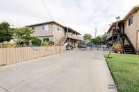 Building Photo - 3905 44th Ave