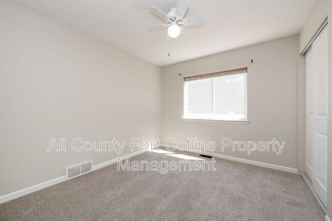 Building Photo - 224 Whitney Bay