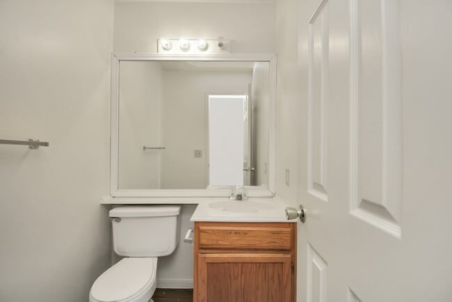 Building Photo - 17210 Colony Creek Dr