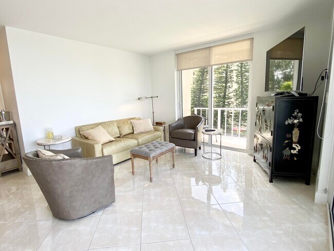 Building Photo - 3575 S Ocean Blvd