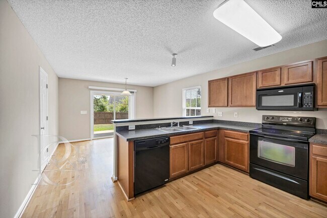 Building Photo - 80 Crossfox Ct
